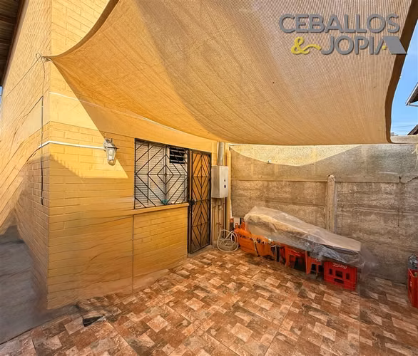 Casa en venta de 2 dorm. en Villa Alemana