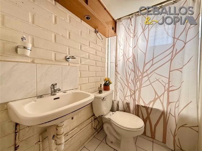 Casa en venta de 2 dorm. en Villa Alemana