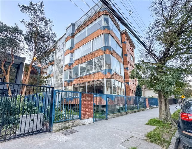 Arriendo Dpto 4D con estac, Víctor Lamas, Concepción centro