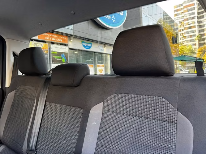 VOLKSWAGEN AMAROK AMAROK 2.0 TDI MT COMFORTLINE 4X4 - 2023 | 348