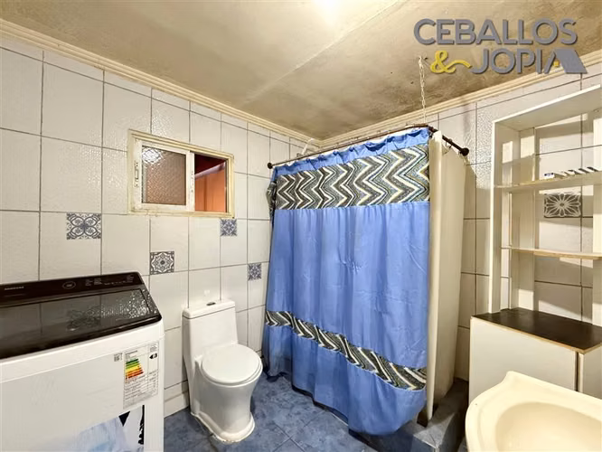 Casa en venta de 8 dorm. en Villa Alemana