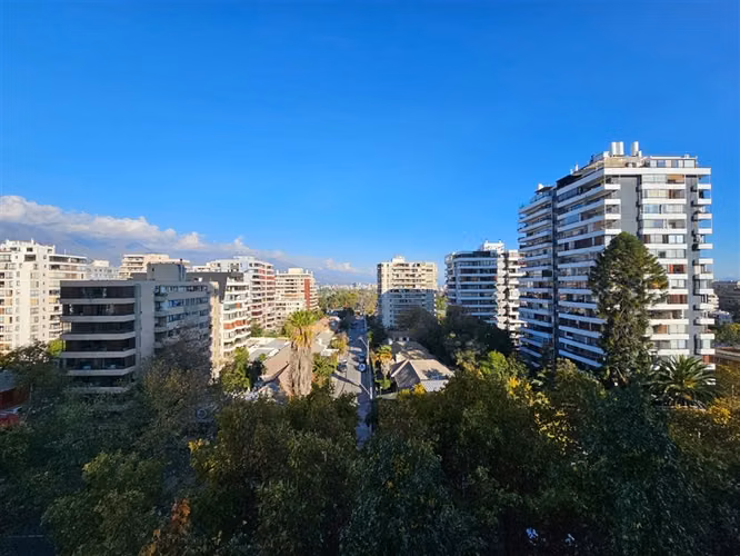Departamento en venta de 3 dorm. 2 estacionam en Las Condes - Imagen 10