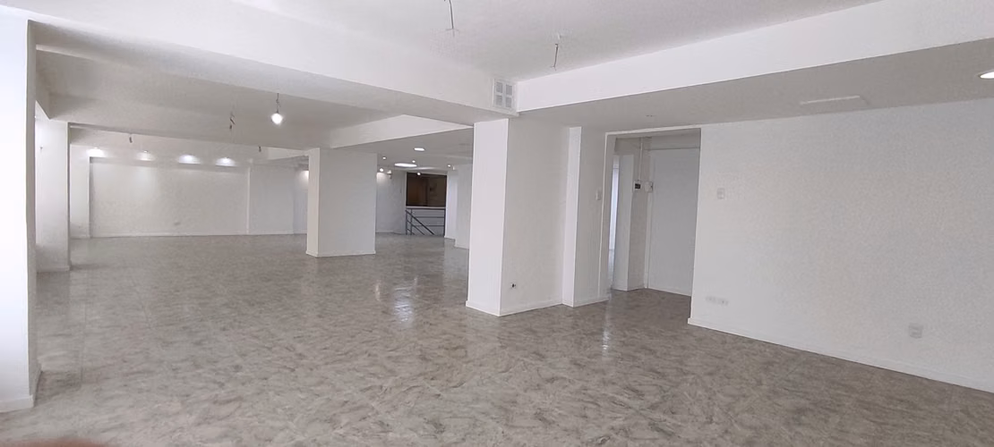 Se Arrienda Amplio Local Comercial En Paseo Estado - G. Del Rey | 190 M2 - Imagen 4