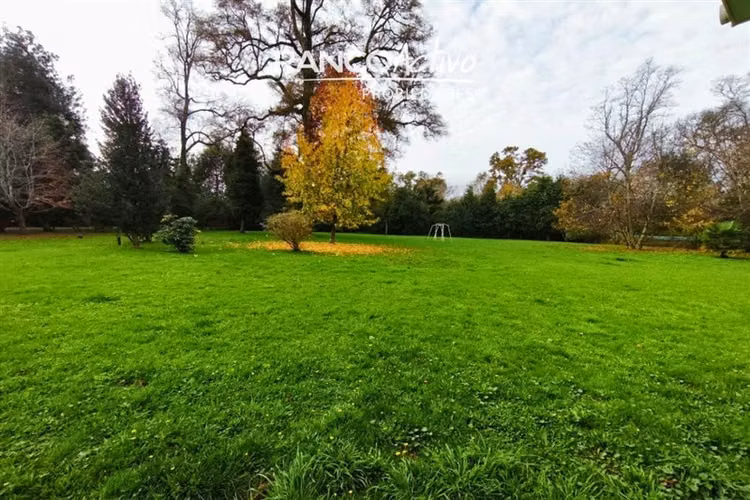 Hermosa y renovada casa Condominio Miraflores 5D 4B Valdivia