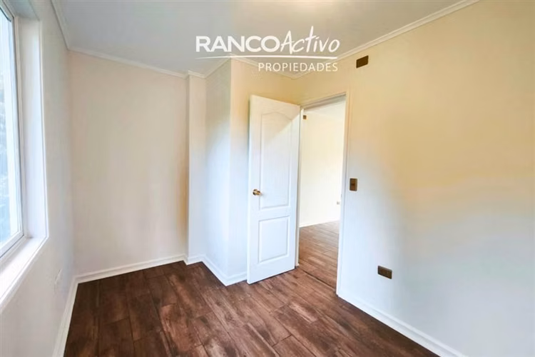 Hermosa y renovada casa Condominio Miraflores 5D 4B Valdivia