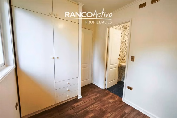 Hermosa y renovada casa Condominio Miraflores 5D 4B Valdivia