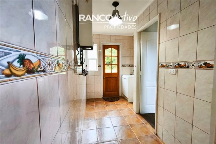 Hermosa y renovada casa Condominio Miraflores 5D 4B Valdivia
