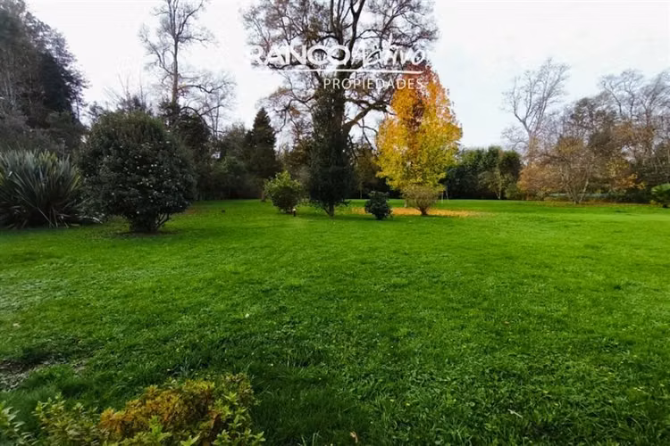 Hermosa y renovada casa Condominio Miraflores 5D 4B Valdivia