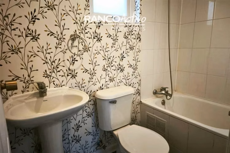 Hermosa y renovada casa Condominio Miraflores 5D 4B Valdivia