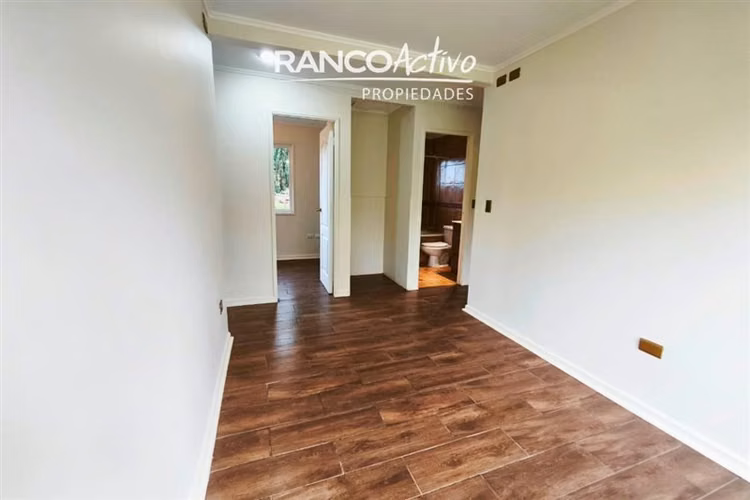 Hermosa y renovada casa Condominio Miraflores 5D 4B Valdivia
