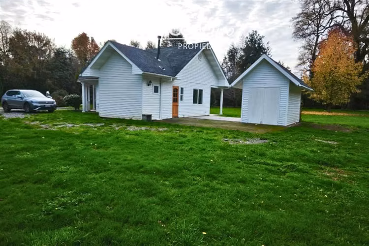 Hermosa y renovada casa Condominio Miraflores 5D 4B Valdivia