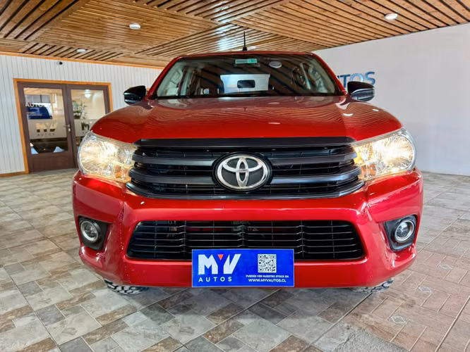 TOYOTA HILUX DX