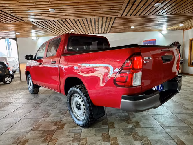 TOYOTA HILUX DX