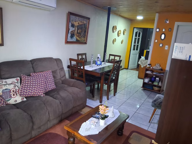 Tu proximo hogar te espera , espaciosa casa familiar con 4 dormitorios 1 baño living,, comedor cocina .  Amplio patio