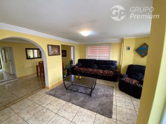 Casa venta 4D 1B 3E en Peñaflor hermosa buena conectividad
