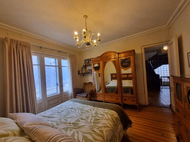 Vendo casa frente a Parque Ecuador en Concepción