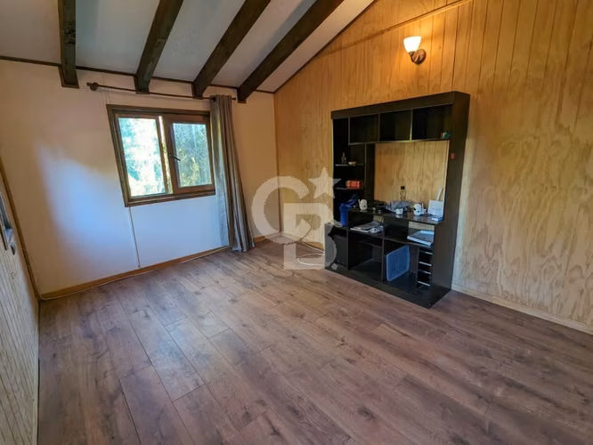 Parcela con Casa Familiar y Bosque Nativo en Maullín