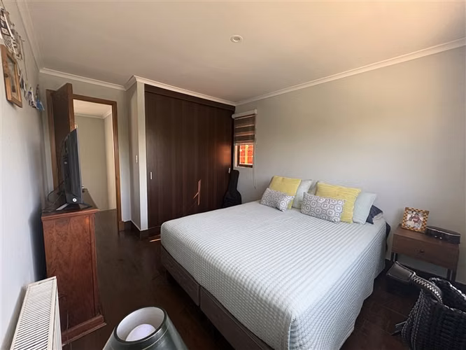 En venta casa mediterránea 4d 4b, piscina, Las Rastras Talca