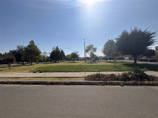 En venta casa mediterránea 4d 4b, piscina, Las Rastras Talca