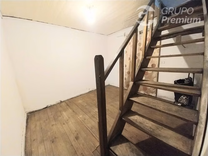 Vende casa 3D 1B 1E con patio, cercana a metro Dorsal - Imagen 7
