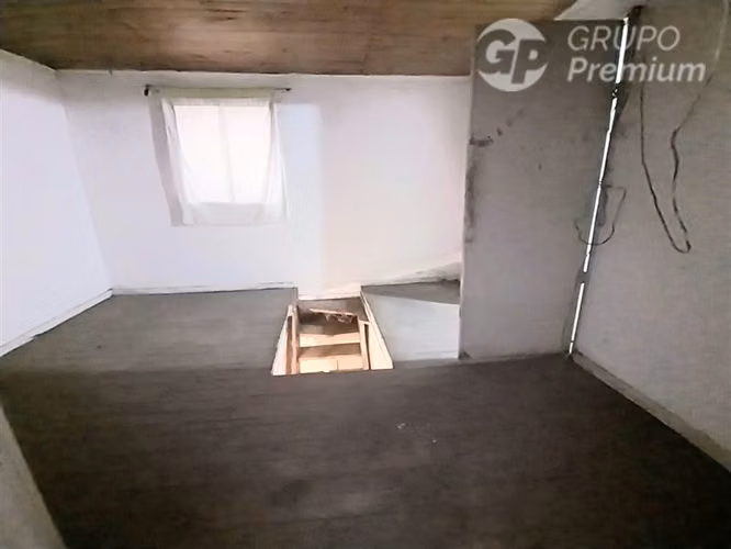 Vende casa 3D 1B 1E con patio, cercana a metro Dorsal - Imagen 5