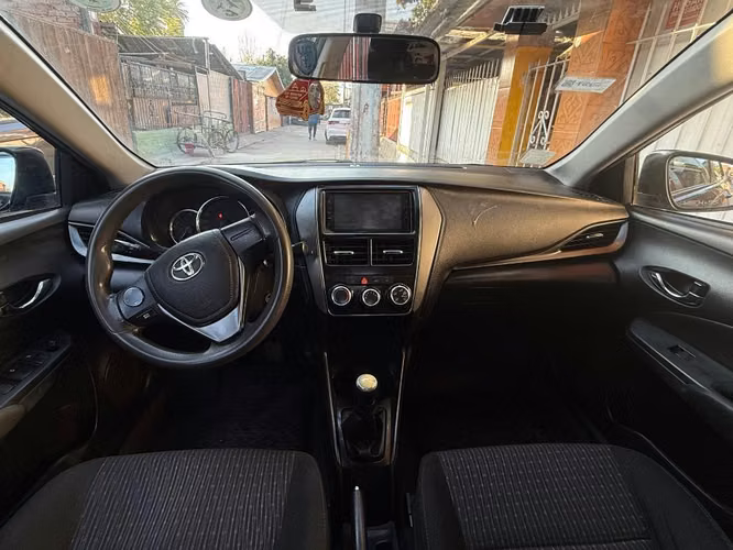 SE VENDE TOYOTA YARIS 2021 POR RENOVACIÓN