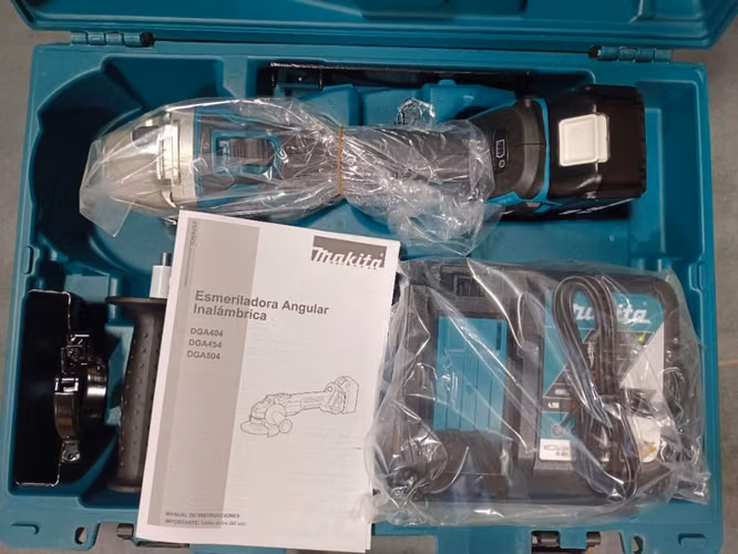 Esmeril 4½ Makita inalámbrico - Imagen 2