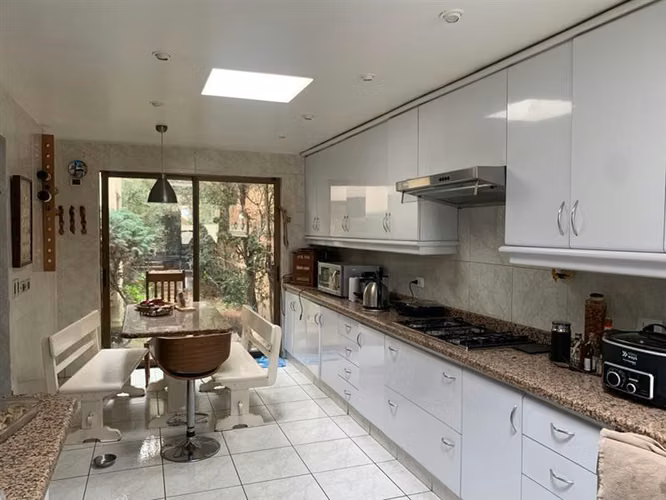Luminosa casa en Quinchamali en gran sitio plano