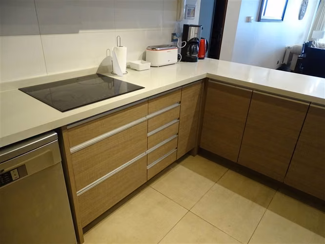 Increible condo Aiwinco con playa, marina a pasos del centro