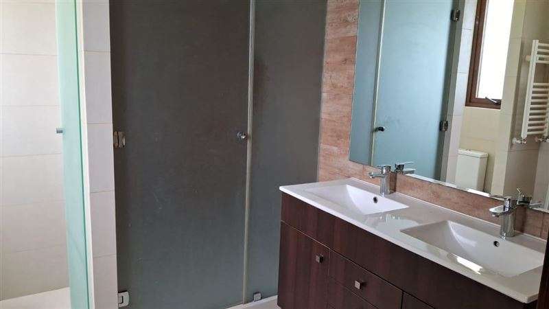 Increible condo Aiwinco con playa, marina a pasos del centro