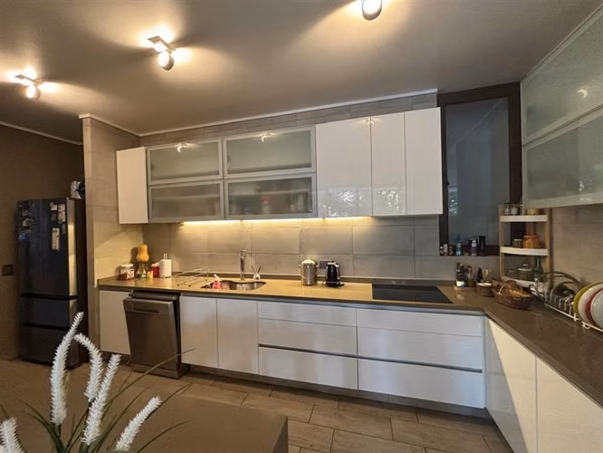 Duplex con jardín, sector con gran conectividad de la Dehesa - Imagen 7