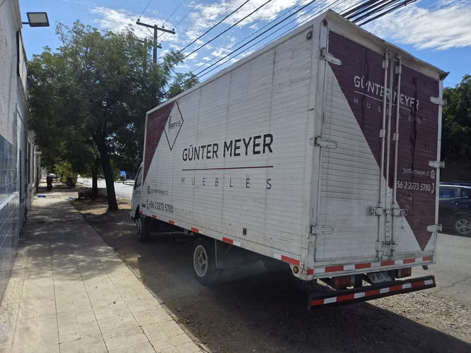 Camion Mitsubishi Canter Fuso 7.5 2012