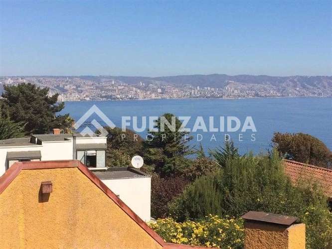 Casa en venta de 4 dorm. en Viña del Mar - Imagen 2