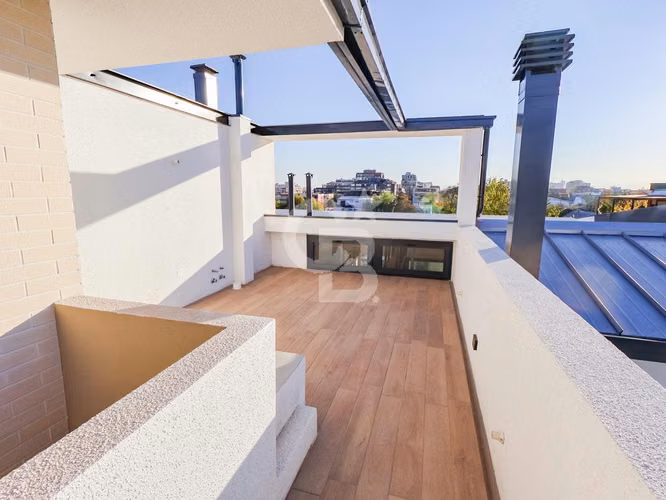 Penthouse dúplex 3D/3B con rooftop privado | Providencia