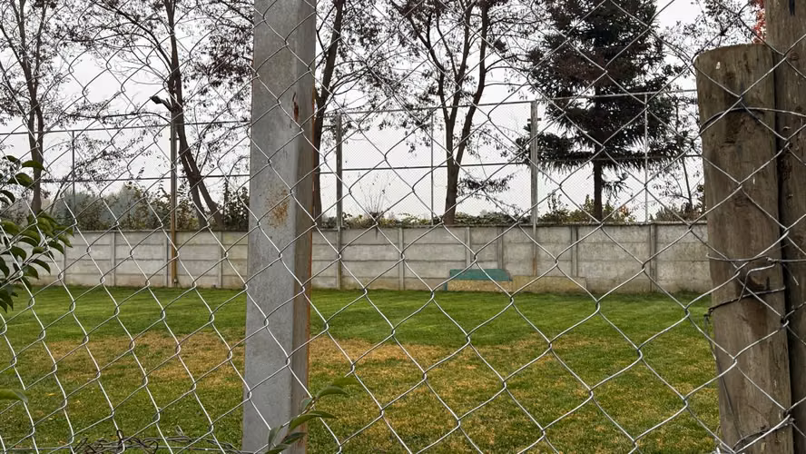 CASA EN VENTA EN PARCELA EN CONDOMINIO DE ZAPALLAR