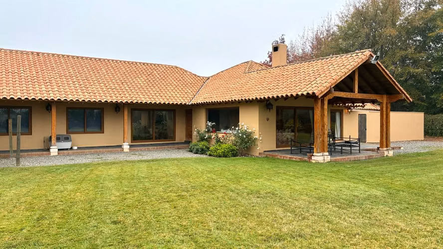 CASA EN VENTA EN PARCELA EN CONDOMINIO DE ZAPALLAR