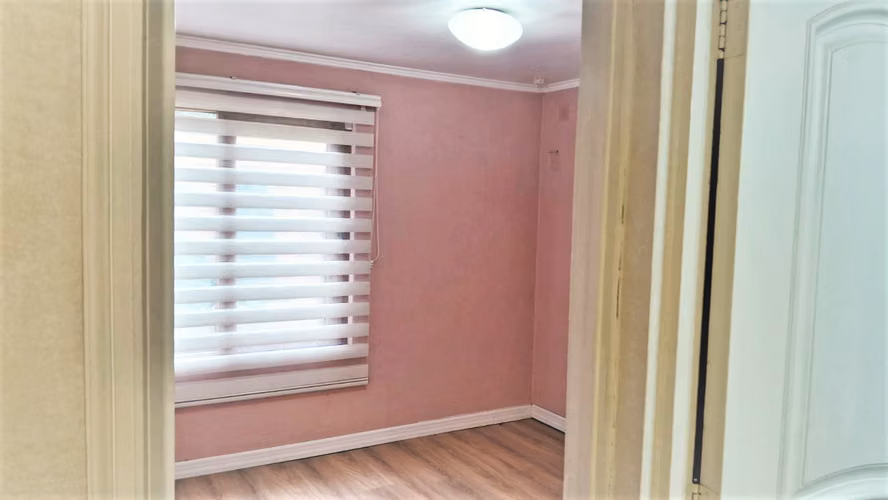 Hermosa, amplia y acogedora casa de 4 dormitorios y 3 baños, ubicada en villa Emanuel lugar muy tranquilo.