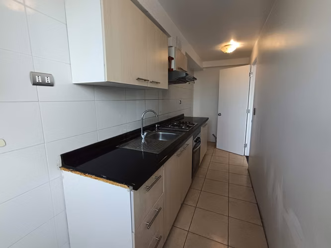 Amplio duplex de 3D2B+E+B con excelente ubicación y gastos comunes incluídos