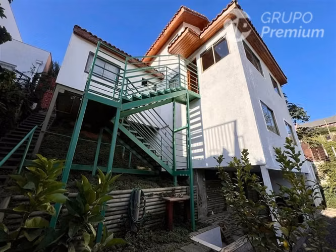 ESTUPENDA casa en Viña alto 4D3B