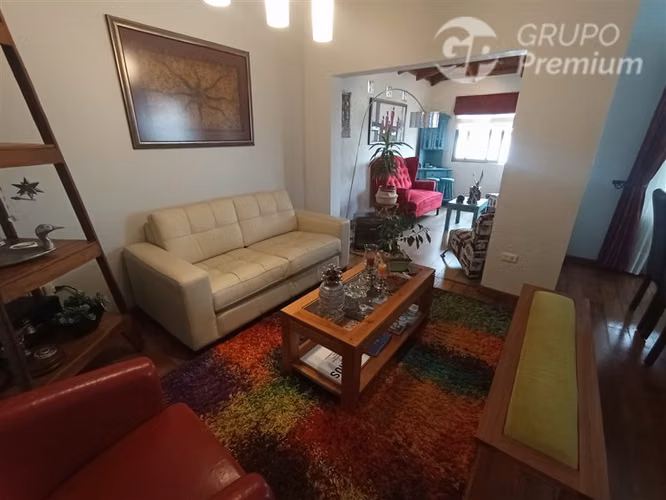 ESTUPENDA casa en Viña alto 4D3B