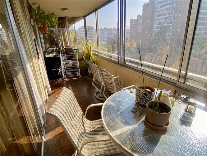 Departamento venta 4 dorm. Providencia Colegio San Ignacio