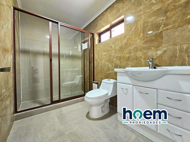 Parcela en venta con moderna casa,  cerca de Talca
