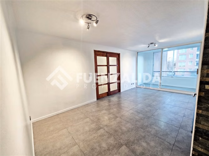 Departamento en venta de 3 dorm 2 baños Estac. en San Miguel