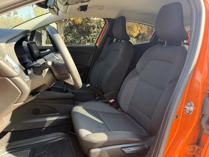 2023 Renault Clio 1.0T Intens