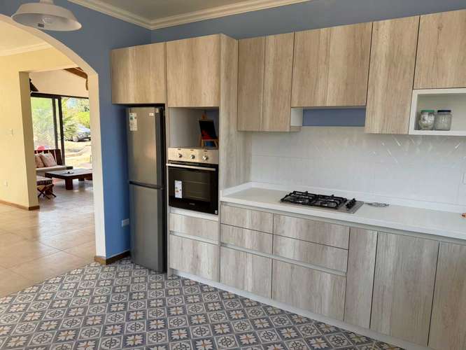 ARRIENDO AMPLIA CASA NUEVA VALLE DE AZAPA (164799)