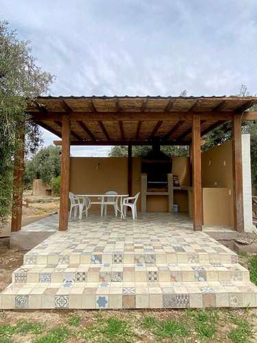 ARRIENDO AMPLIA CASA NUEVA VALLE DE AZAPA (164799)