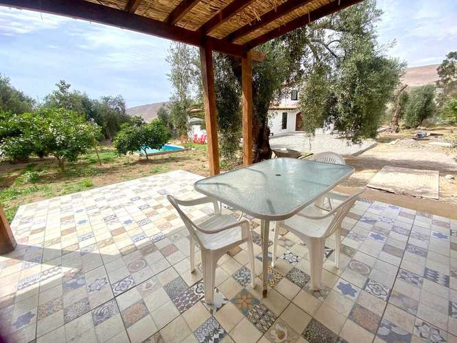 ARRIENDO AMPLIA CASA NUEVA VALLE DE AZAPA (164799)
