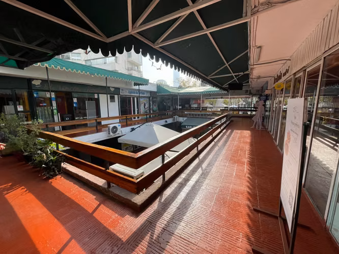 Gran local comercial en Providencia