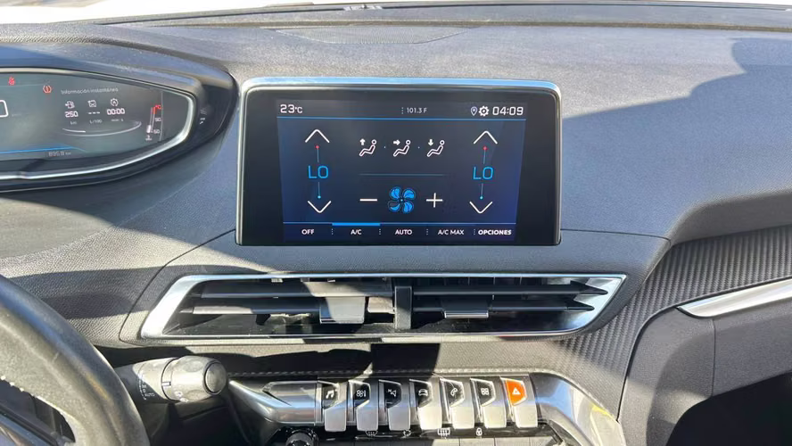Peugeot 3008 3008 Active Pack BlueHDI 130 4X2 1.5 MT6 5P (2023)
