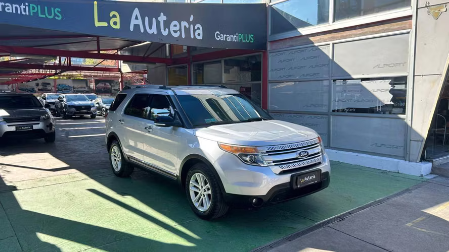 Ford Explorer XLT 4x2 3.5 AUT (2015)